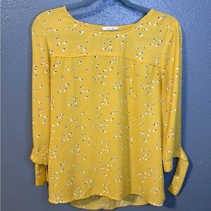 Maurices Yellow Floral Blouse size M (SKU 141)